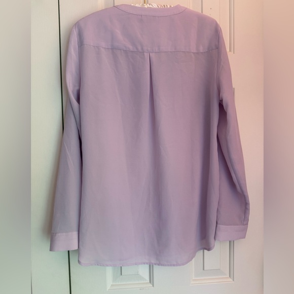 💜Talbots Lavender Women's V-neck Top Blouse Long Roll up Sleeves size small EUC - Picture 5 of 6